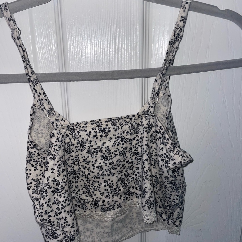 American Eagle soft crop top - Picture 2 of 5